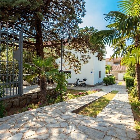 Apartment Maria Malinska Εξωτερικό φωτογραφία