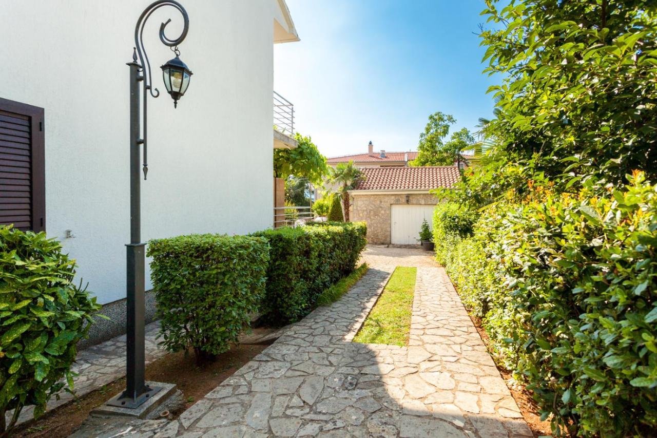 Apartment Maria Malinska Εξωτερικό φωτογραφία