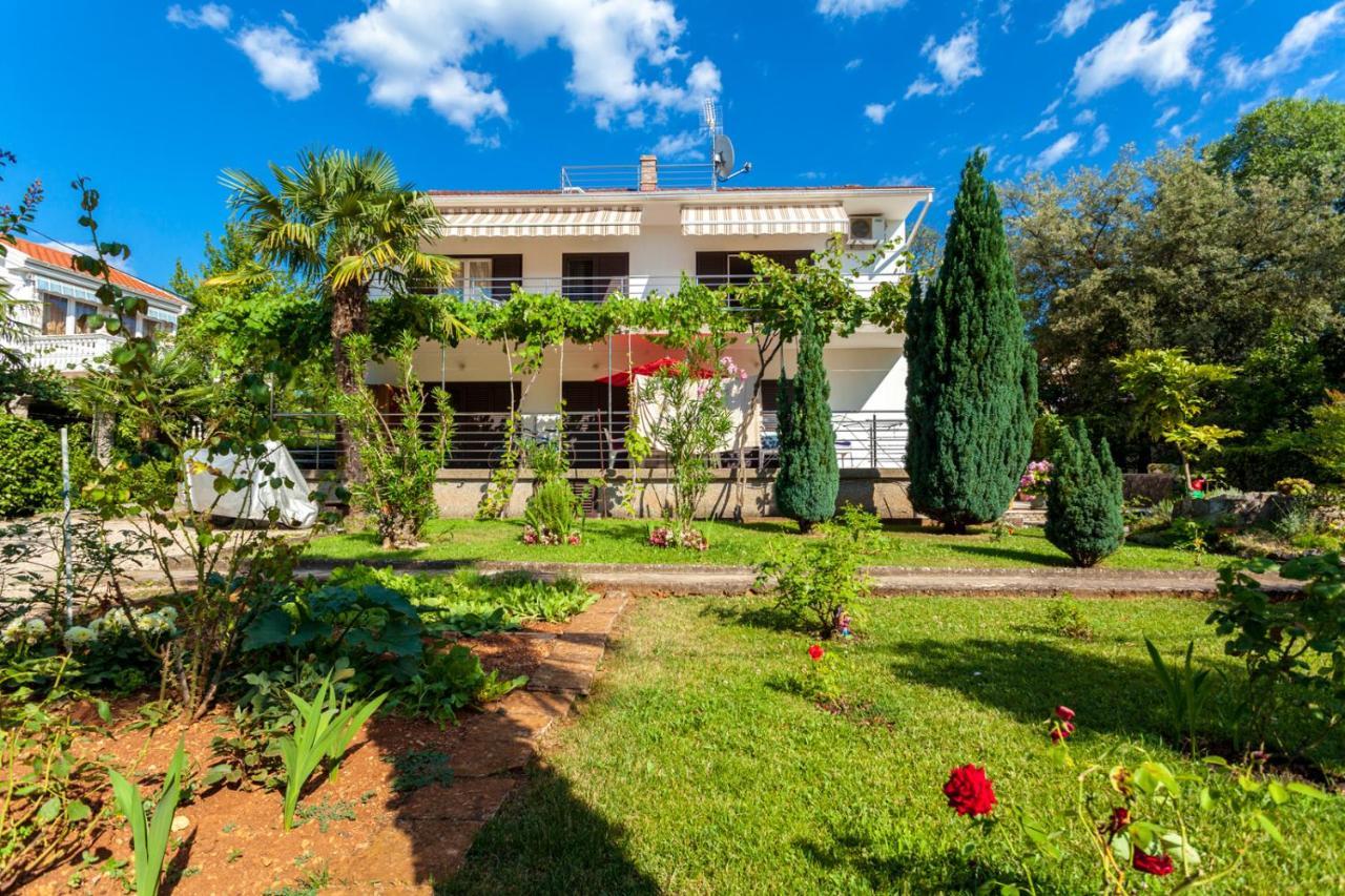 Apartment Maria Malinska Εξωτερικό φωτογραφία